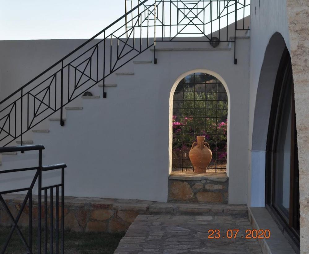 Island Villa Agia Galini  Exterior photo
